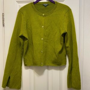 Cropped green sweater